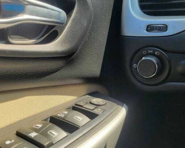 Білий Джип Cherokee, об'ємом двигуна 2.4 л та пробігом 72 тис. км за 2200 $, фото 7 на Automoto.ua
