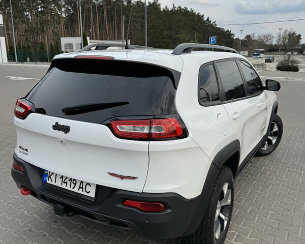 Белый Джип Чероки, объемом двигателя 2.4 л и пробегом 85 тыс. км за 15500 $, фото 9 на Automoto.ua