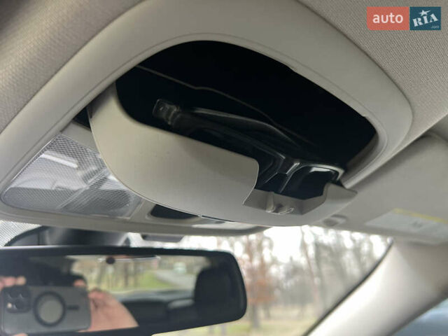 Білий Джип Cherokee, об'ємом двигуна 2.36 л та пробігом 146 тис. км за 13700 $, фото 25 на Automoto.ua