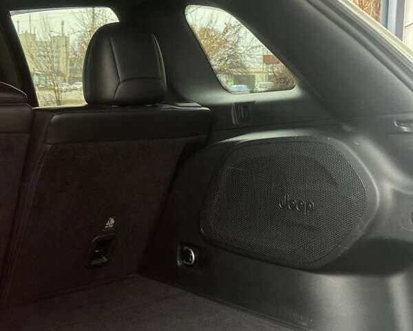 Белый Джип Чероки, объемом двигателя 3.24 л и пробегом 115 тыс. км за 17300 $, фото 12 на Automoto.ua