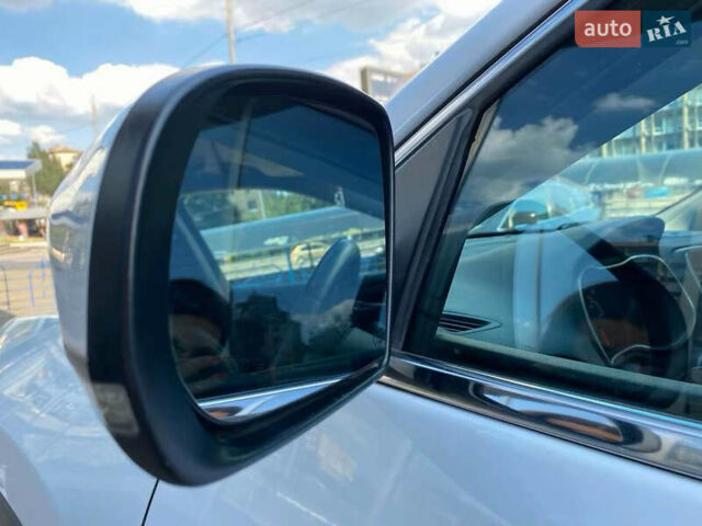 Білий Джип Cherokee, об'ємом двигуна 2.4 л та пробігом 79 тис. км за 15400 $, фото 11 на Automoto.ua