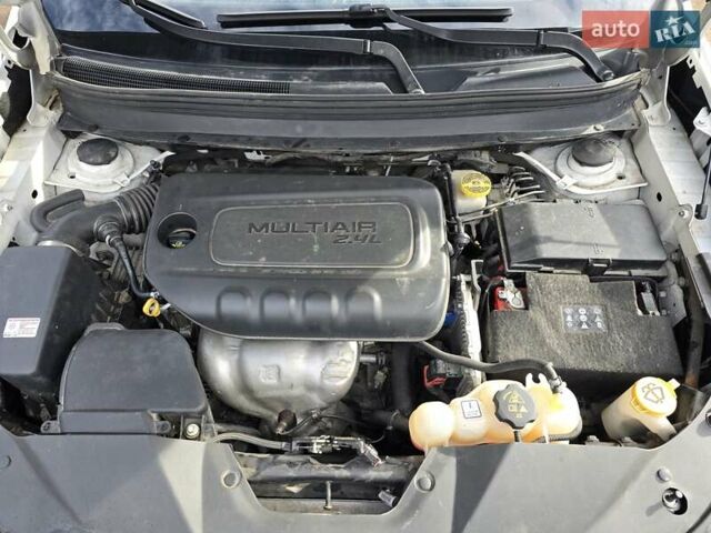 Білий Джип Cherokee, об'ємом двигуна 2.36 л та пробігом 56 тис. км за 14500 $, фото 28 на Automoto.ua