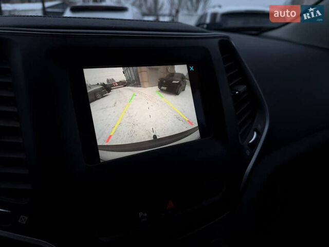 Белый Джип Чероки, объемом двигателя 2.36 л и пробегом 146 тыс. км за 16950 $, фото 20 на Automoto.ua