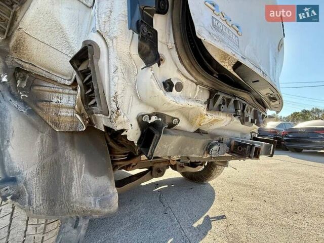 Белый Джип Чероки, объемом двигателя 3.24 л и пробегом 87 тыс. км за 9800 $, фото 11 на Automoto.ua