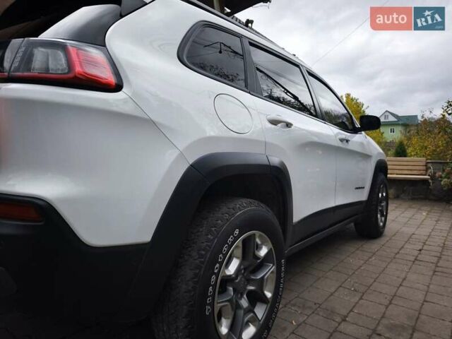 Білий Джип Cherokee, об'ємом двигуна 3.2 л та пробігом 173 тис. км за 21500 $, фото 17 на Automoto.ua
