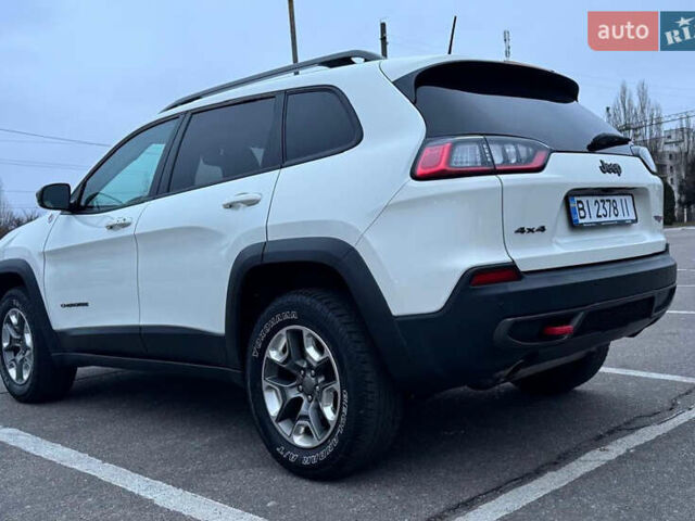 Білий Джип Cherokee, об'ємом двигуна 3.24 л та пробігом 102 тис. км за 22000 $, фото 4 на Automoto.ua