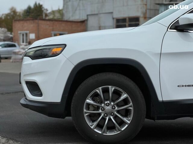 Джип Чероки 2018 в Киеве на Automoto.ua Белый Джип Чероки, объемом двигателя 2.4 л и пробегом 156 тыс. км за 18290 $, фото 3 на Automoto.ua