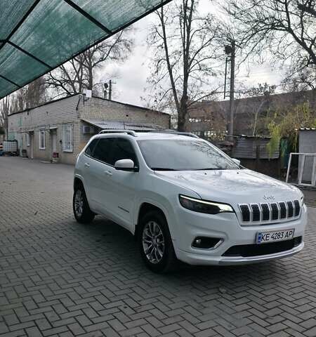 Белый Джип Чероки, объемом двигателя 2.36 л и пробегом 137 тыс. км за 16000 $, фото 4 на Automoto.ua