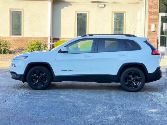 Белый Джип Чероки, объемом двигателя 3.2 л и пробегом 36 тыс. км за 12100 $, фото 4 на Automoto.ua