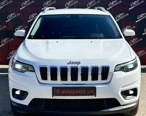 Белый Джип Чероки, объемом двигателя 2.36 л и пробегом 101 тыс. км за 17300 $, фото 1 на Automoto.ua