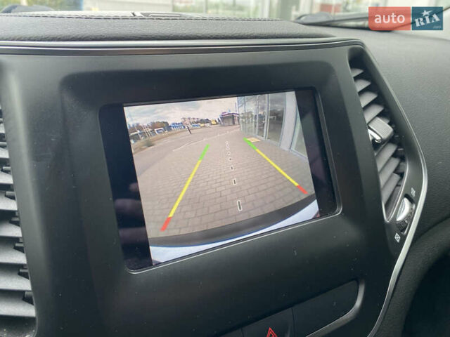 Білий Джип Cherokee, об'ємом двигуна 2.36 л та пробігом 149 тис. км за 13800 $, фото 43 на Automoto.ua