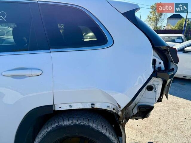 Белый Джип Чероки, объемом двигателя 3.24 л и пробегом 87 тыс. км за 9800 $, фото 8 на Automoto.ua