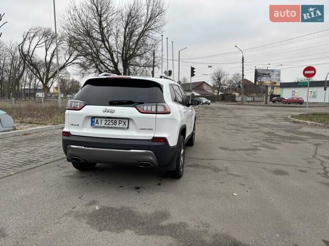 Белый Джип Чероки, объемом двигателя 3.24 л и пробегом 101 тыс. км за 19300 $, фото 3 на Automoto.ua