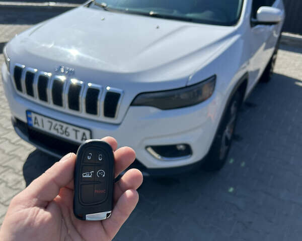 Белый Джип Чероки, объемом двигателя 2.36 л и пробегом 101 тыс. км за 15350 $, фото 40 на Automoto.ua