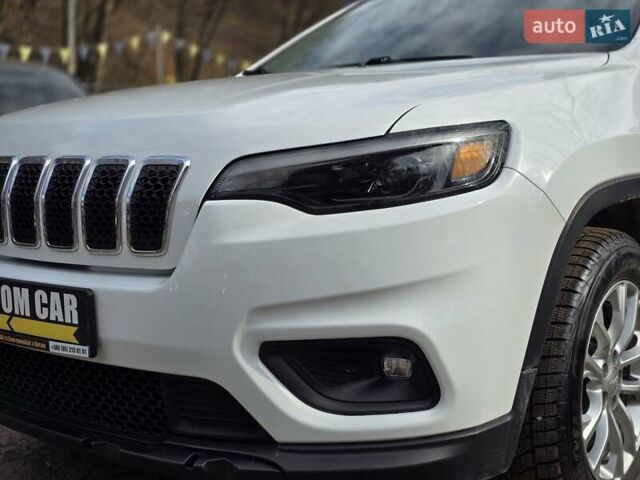 Білий Джип Cherokee, об'ємом двигуна 2.36 л та пробігом 56 тис. км за 14500 $, фото 8 на Automoto.ua