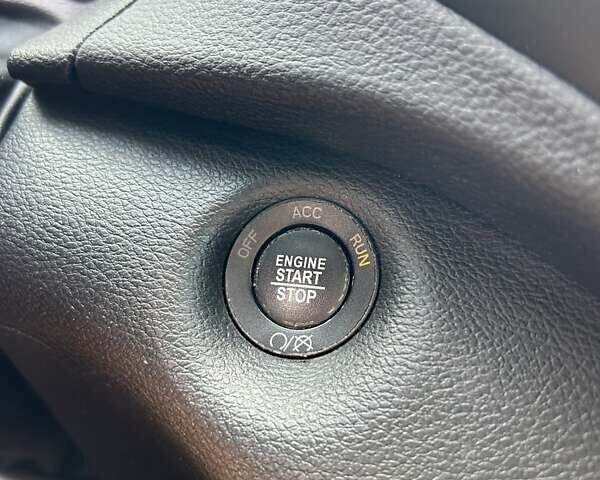 Білий Джип Cherokee, об'ємом двигуна 2.36 л та пробігом 127 тис. км за 17400 $, фото 33 на Automoto.ua