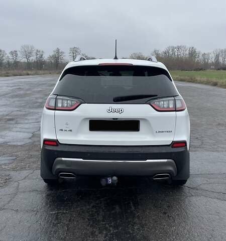 Белый Джип Чероки, объемом двигателя 3.24 л и пробегом 58 тыс. км за 20000 $, фото 4 на Automoto.ua