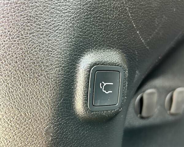 Белый Джип Чероки, объемом двигателя 2.36 л и пробегом 127 тыс. км за 17400 $, фото 20 на Automoto.ua