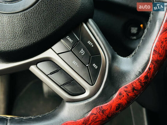 Білий Джип Cherokee, об'ємом двигуна 2.36 л та пробігом 150 тис. км за 17900 $, фото 29 на Automoto.ua