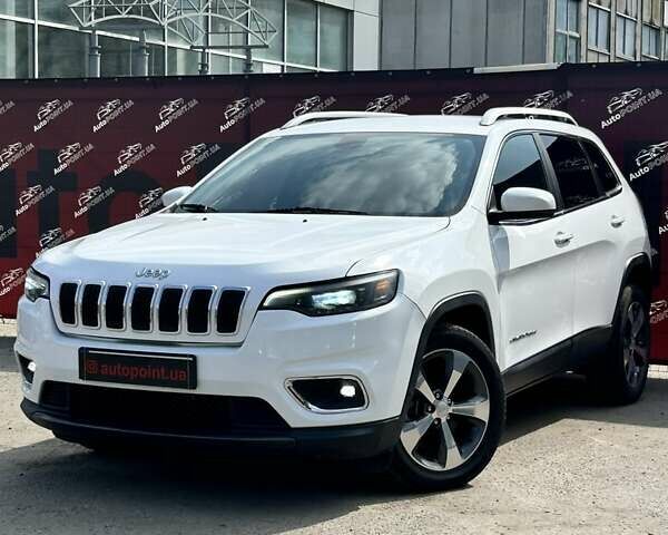 Белый Джип Чероки, объемом двигателя 2.36 л и пробегом 127 тыс. км за 17400 $, фото 2 на Automoto.ua