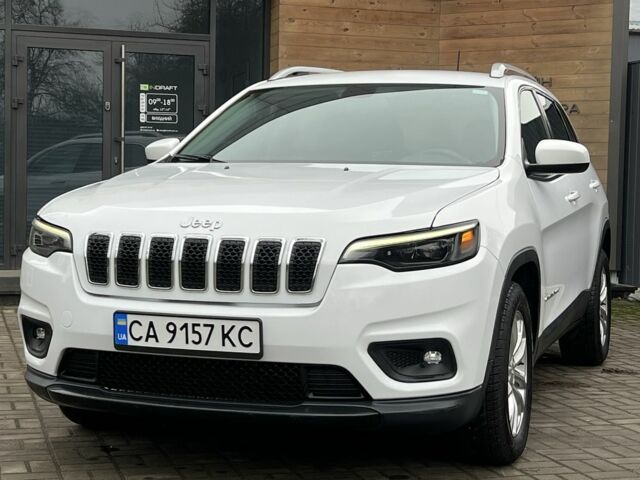 Белый Джип Чероки, объемом двигателя 2.4 л и пробегом 148 тыс. км за 16500 $, фото 1 на Automoto.ua