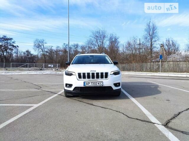 Белый Джип Чероки, объемом двигателя 2.36 л и пробегом 106 тыс. км за 17700 $, фото 4 на Automoto.ua