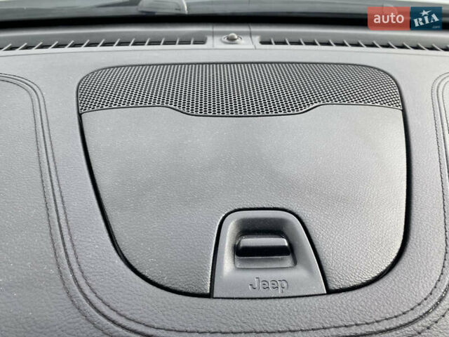 Білий Джип Cherokee, об'ємом двигуна 2.36 л та пробігом 149 тис. км за 13800 $, фото 27 на Automoto.ua