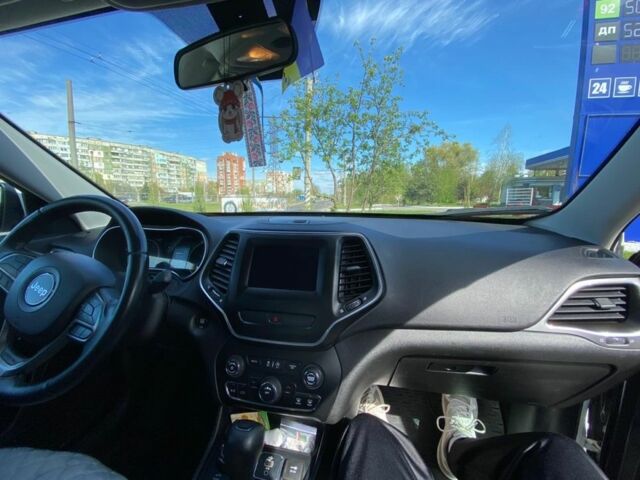 Білий Джип Cherokee, об'ємом двигуна 2.4 л та пробігом 141 тис. км за 18500 $, фото 15 на Automoto.ua