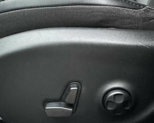 Білий Джип Cherokee, об'ємом двигуна 2.36 л та пробігом 127 тис. км за 16800 $, фото 15 на Automoto.ua