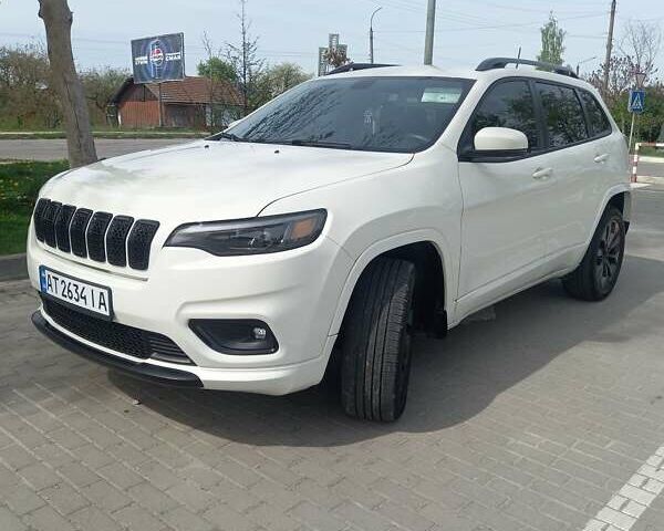 Білий Джип Cherokee, об'ємом двигуна 1.99 л та пробігом 60 тис. км за 18000 $, фото 4 на Automoto.ua