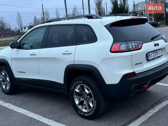 Білий Джип Cherokee, об'ємом двигуна 3.24 л та пробігом 102 тис. км за 22000 $, фото 3 на Automoto.ua