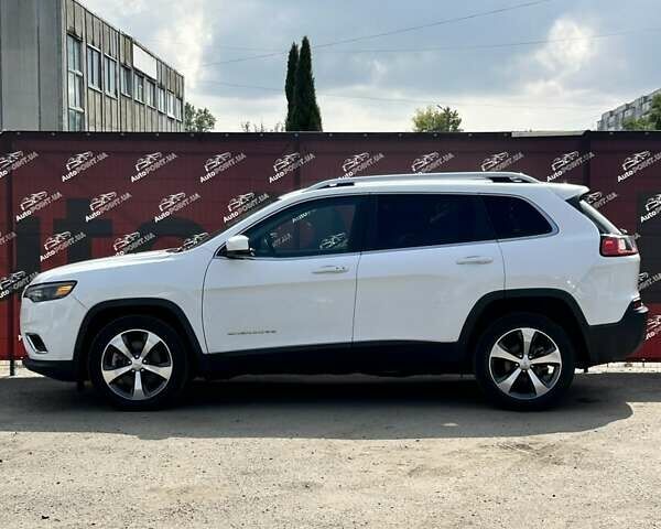 Белый Джип Чероки, объемом двигателя 2.36 л и пробегом 127 тыс. км за 17400 $, фото 4 на Automoto.ua