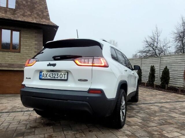 Белый Джип Чероки, объемом двигателя 2.4 л и пробегом 156 тыс. км за 14900 $, фото 4 на Automoto.ua