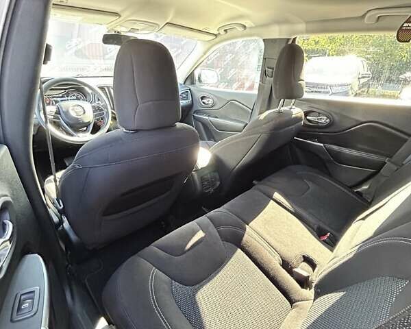 Белый Джип Чероки, объемом двигателя 2.36 л и пробегом 101 тыс. км за 17300 $, фото 22 на Automoto.ua