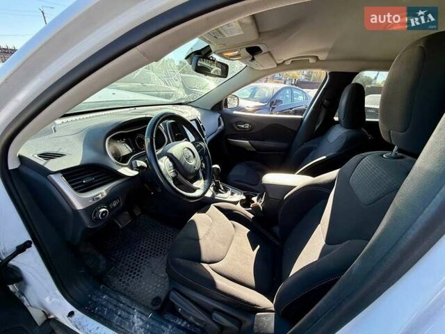 Білий Джип Cherokee, об'ємом двигуна 3.24 л та пробігом 87 тис. км за 9400 $, фото 23 на Automoto.ua