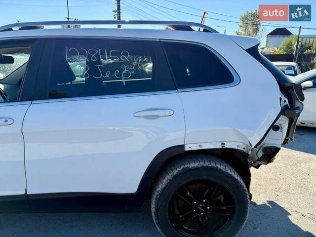 Белый Джип Чероки, объемом двигателя 3.24 л и пробегом 87 тыс. км за 9800 $, фото 7 на Automoto.ua