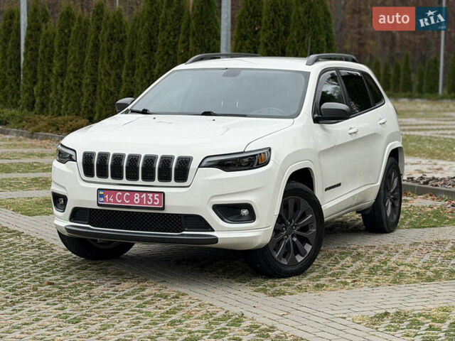 Білий Джип Cherokee, об'ємом двигуна 3.24 л та пробігом 114 тис. км за 18500 $, фото 3 на Automoto.ua