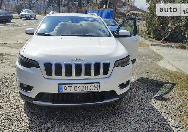 Білий Джип Cherokee, об'ємом двигуна 1.99 л та пробігом 89 тис. км за 19999 $, фото 3 на Automoto.ua