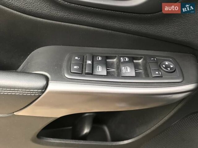 Білий Джип Cherokee, об'ємом двигуна 2.36 л та пробігом 46 тис. км за 17900 $, фото 14 на Automoto.ua