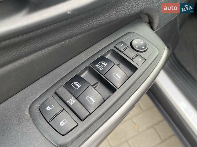 Білий Джип Cherokee, об'ємом двигуна 2.36 л та пробігом 149 тис. км за 13800 $, фото 30 на Automoto.ua