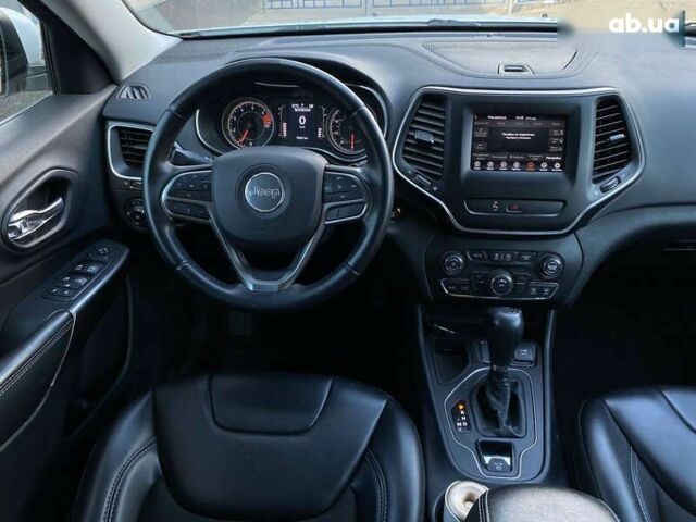 Белый Джип Чероки, объемом двигателя 2.4 л и пробегом 79 тыс. км за 15900 $, фото 12 на Automoto.ua