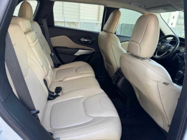Білий Джип Cherokee, об'ємом двигуна 2.4 л та пробігом 52 тис. км за 11800 $, фото 13 на Automoto.ua
