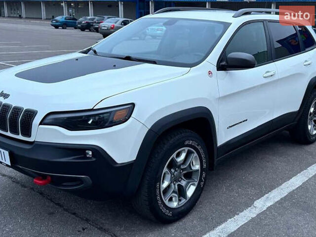 Білий Джип Cherokee, об'ємом двигуна 3.24 л та пробігом 102 тис. км за 22000 $, фото 2 на Automoto.ua