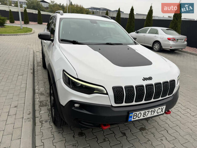 Білий Джип Cherokee, об'ємом двигуна 3.24 л та пробігом 125 тис. км за 18500 $, фото 2 на Automoto.ua