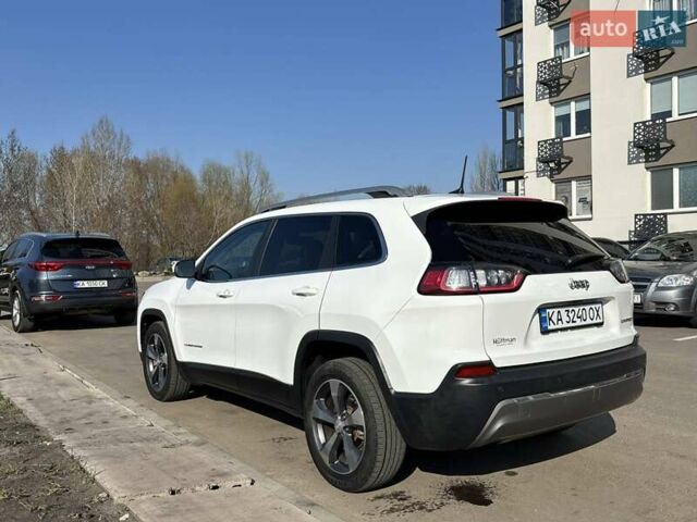 Белый Джип Чероки, объемом двигателя 2.36 л и пробегом 161 тыс. км за 16700 $, фото 6 на Automoto.ua