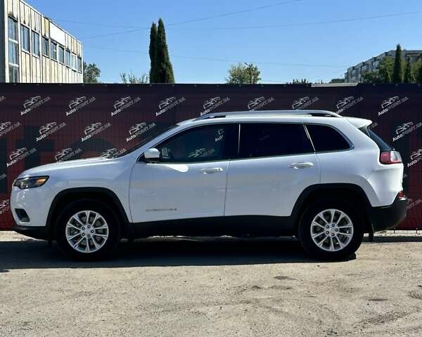 Білий Джип Cherokee, об'ємом двигуна 2.36 л та пробігом 101 тис. км за 17300 $, фото 4 на Automoto.ua