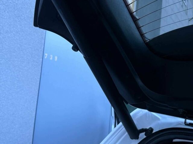 Білий Джип Cherokee, об'ємом двигуна 2 л та пробігом 145 тис. км за 17200 $, фото 17 на Automoto.ua