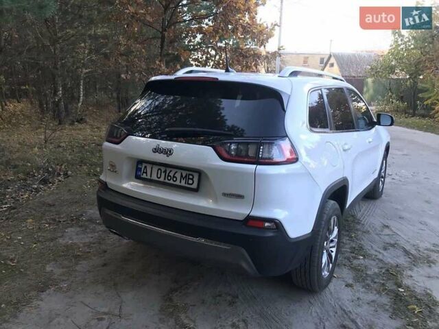 Белый Джип Чероки, объемом двигателя 2.36 л и пробегом 77 тыс. км за 15950 $, фото 12 на Automoto.ua