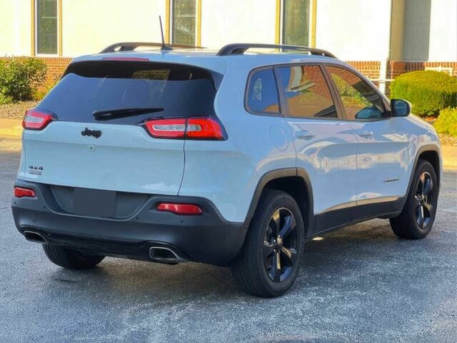 Белый Джип Чероки, объемом двигателя 3.2 л и пробегом 36 тыс. км за 12100 $, фото 5 на Automoto.ua