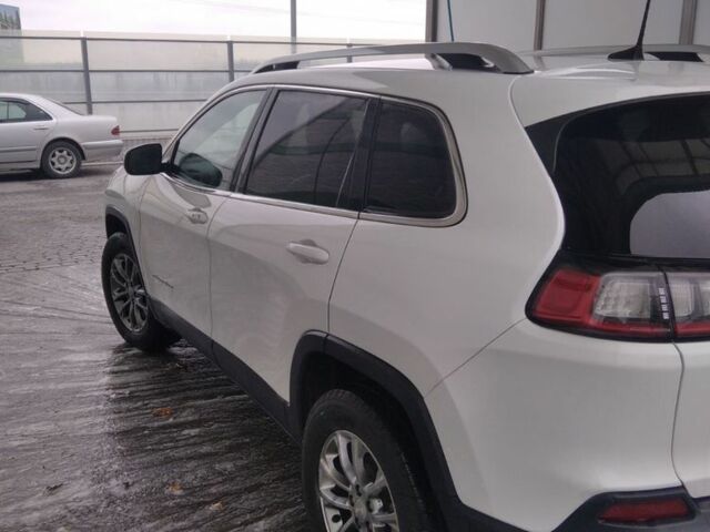 Белый Джип Чероки, объемом двигателя 0 л и пробегом 215 тыс. км за 14500 $, фото 3 на Automoto.ua